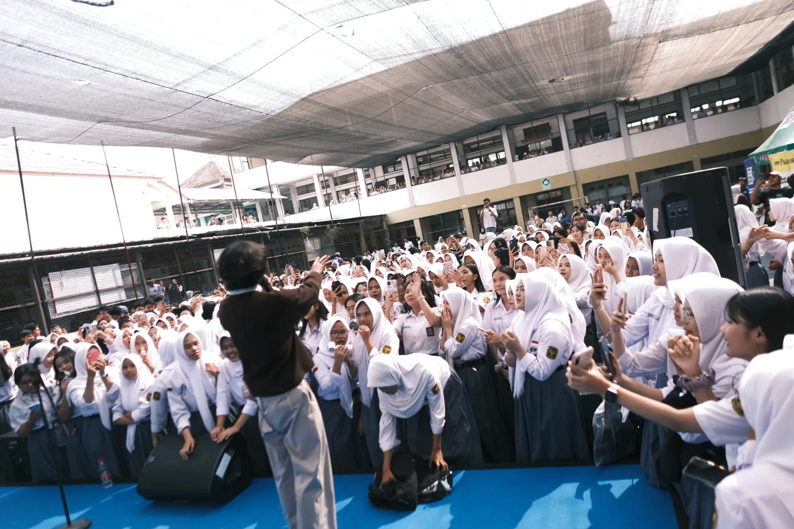 Mengapa Kamu Harus Mulai Mendengarkan Karya-Karya Musisi Weswey Hari Ini
