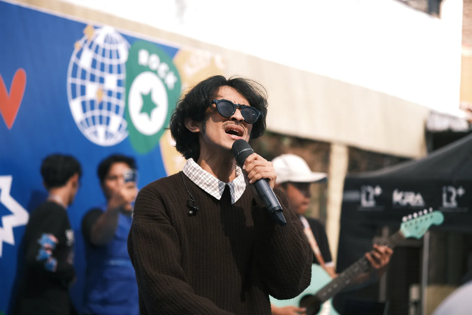 Membedah Keunikan Vokal Raspy Weswey yang Bikin Setiap Lagu Terasa Bernyawa