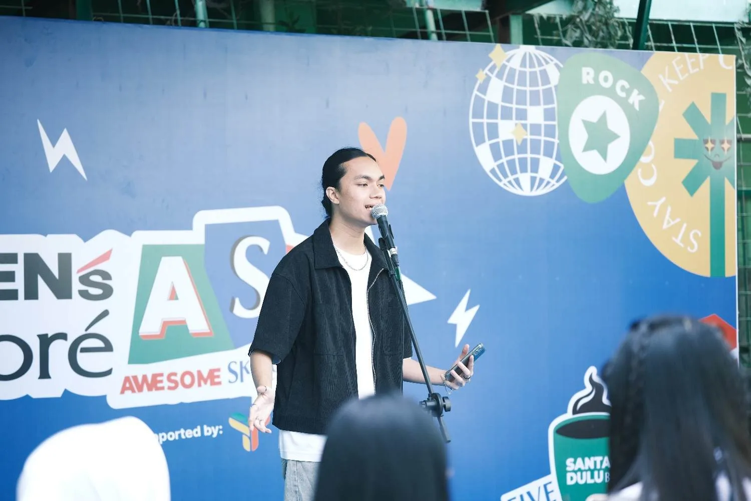 Solusi Menghadapi Hujan Deras Saat Pensi Konsep Outdoor