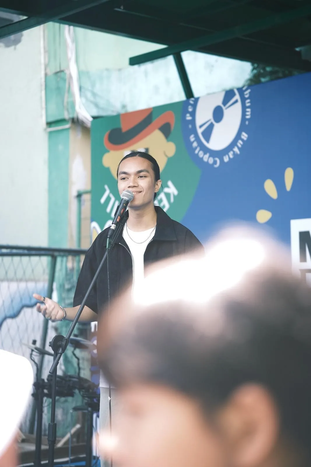 Rahasia Menjaga Mood Artis di Belakang Panggung Sebelum On Stage